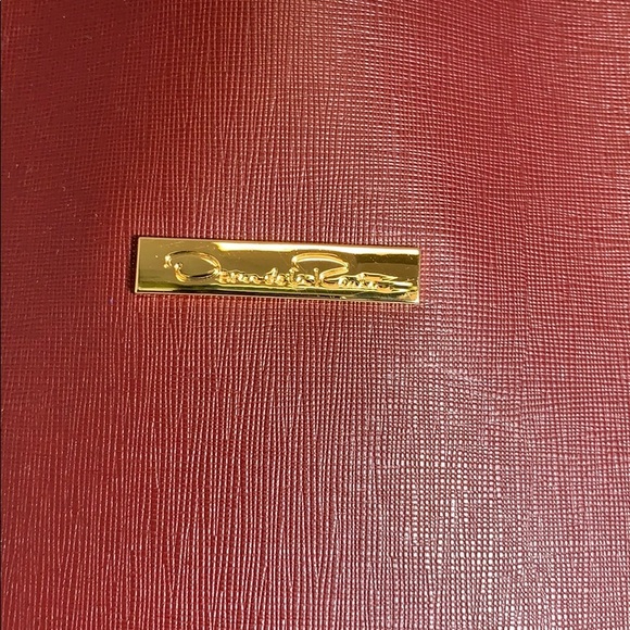 Oscar De La Renta Large Tote - Picture 3 of 8